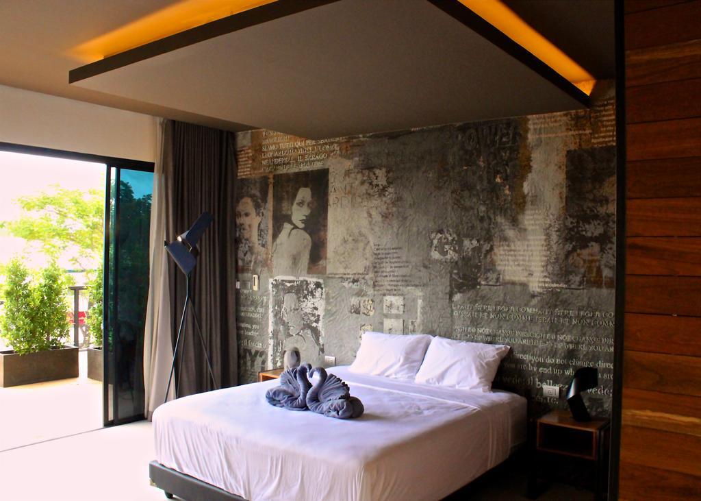 Little Paris Phuket Apartment Bagian luar foto
