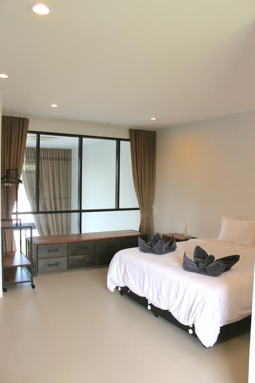 Little Paris Phuket Apartment Bagian luar foto