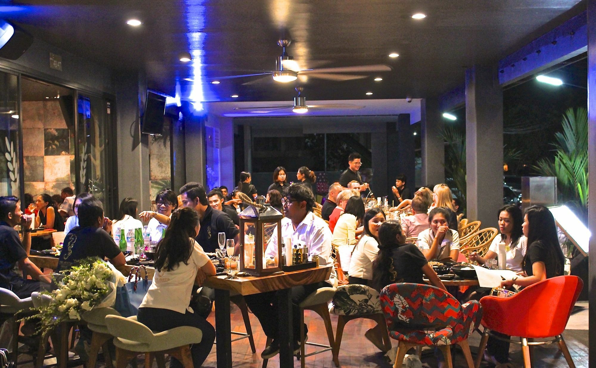 Little Paris Phuket Apartment Bagian luar foto