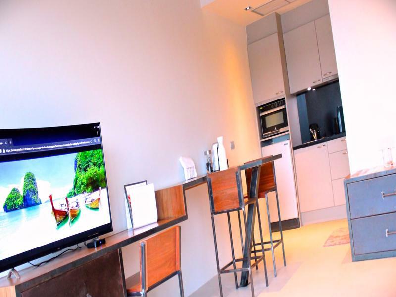 Little Paris Phuket Apartment Bagian luar foto
