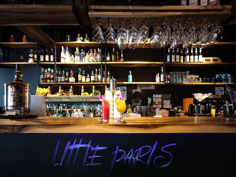 Little Paris Phuket Apartment Bagian luar foto