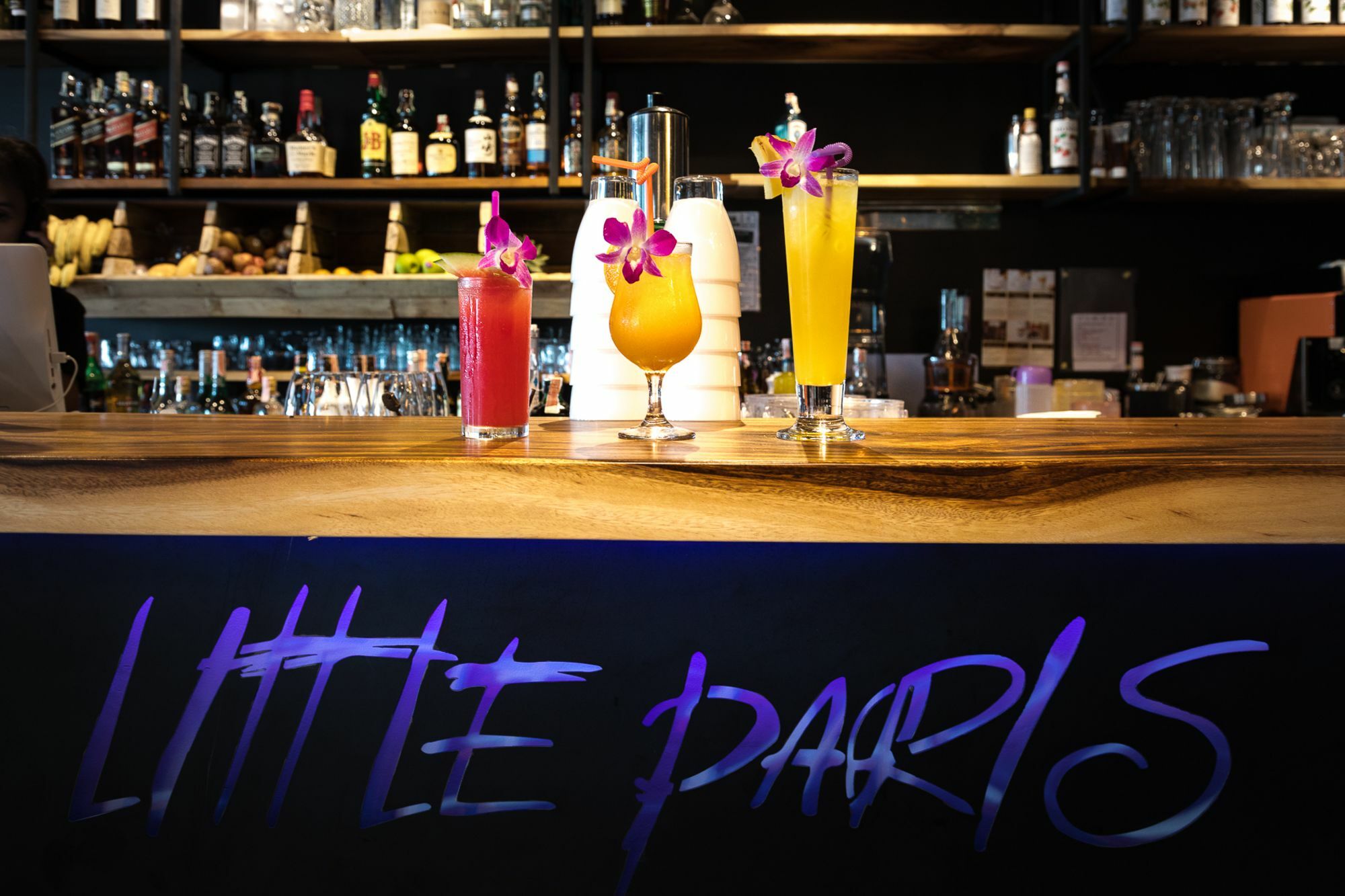 Little Paris Phuket Apartment Bagian luar foto