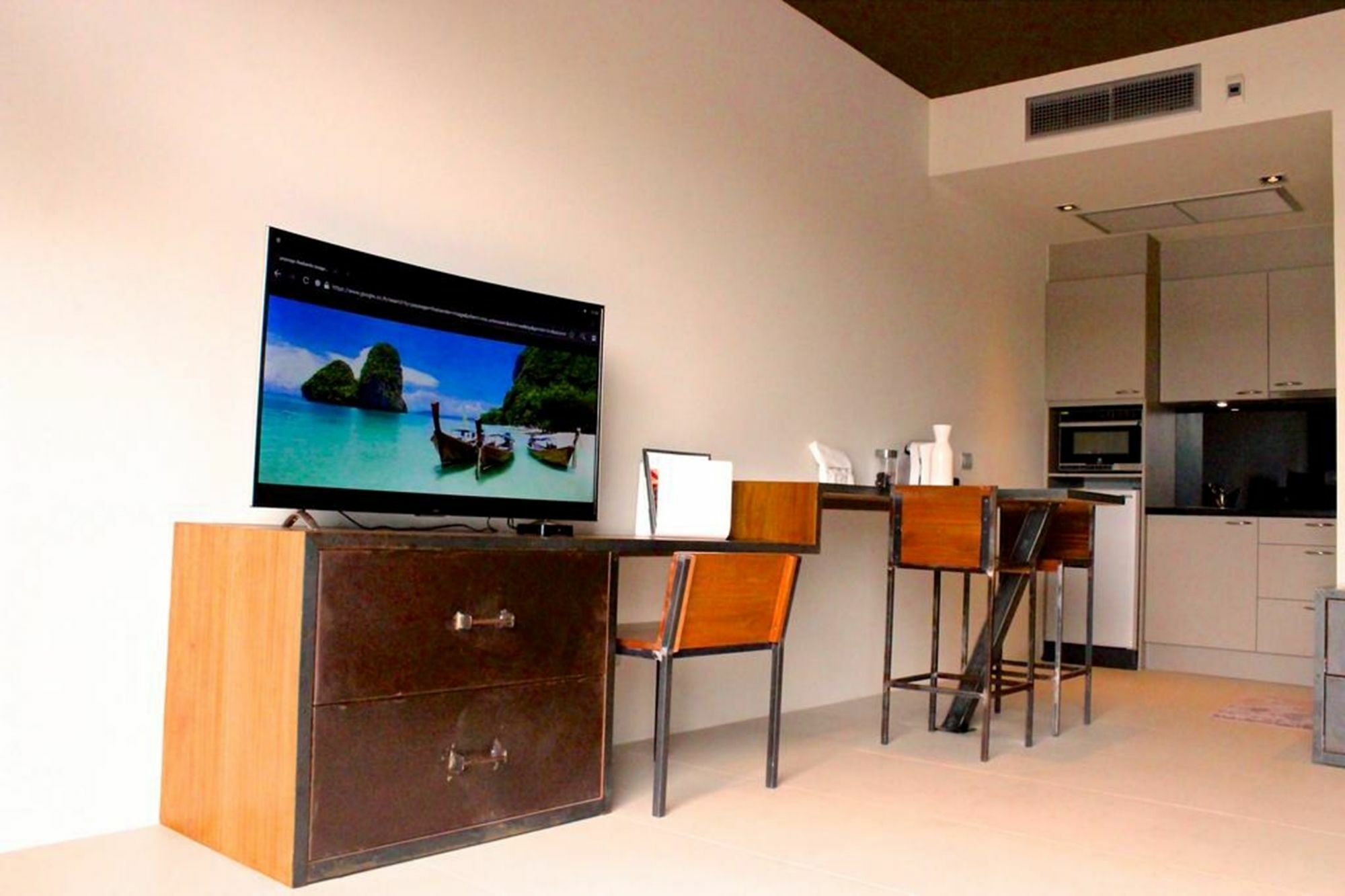 Little Paris Phuket Apartment Bagian luar foto
